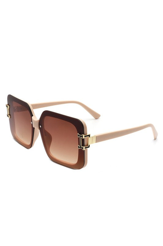 CHIC SUNGLASSES