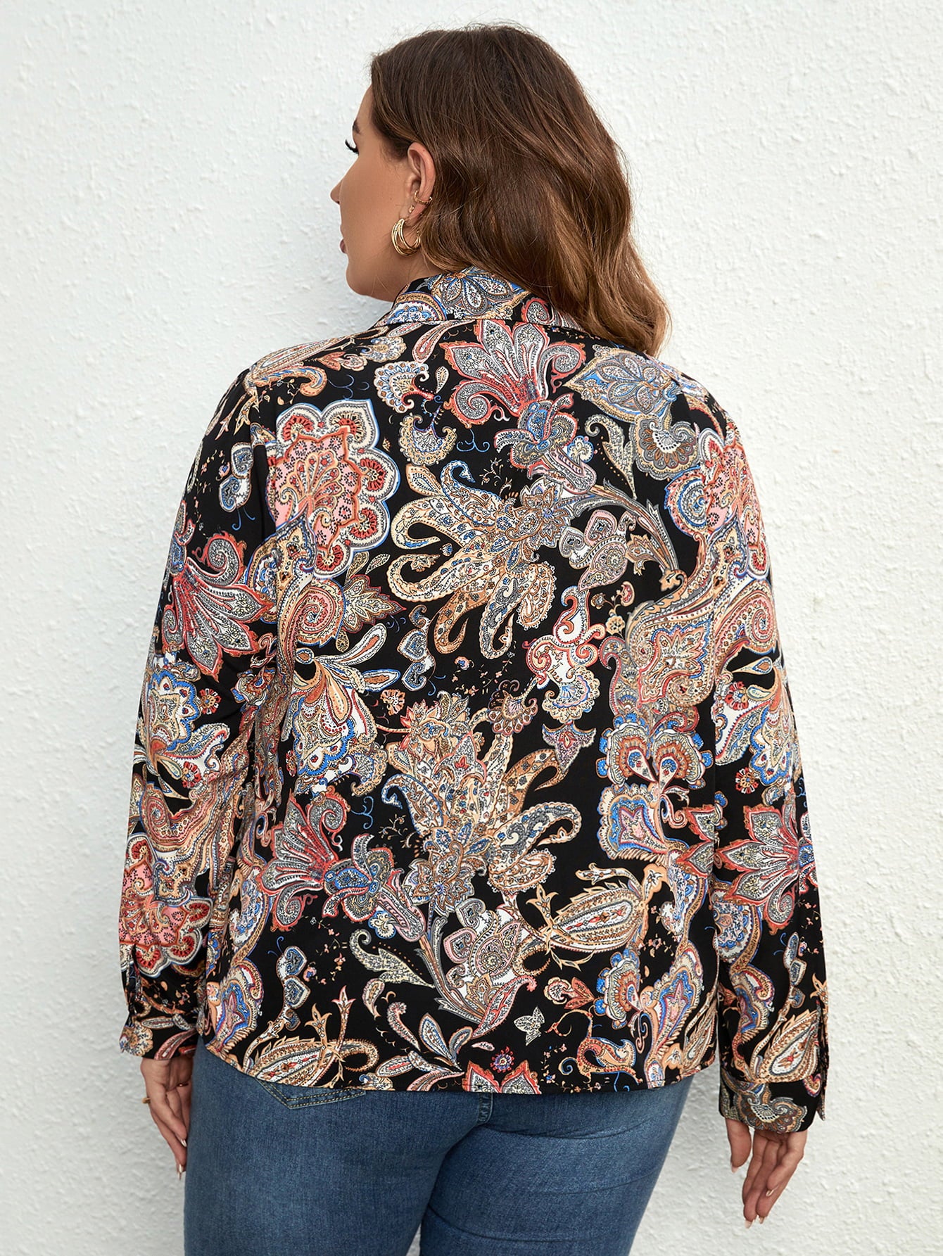 PLUS SIZE COLLARD NECK BLOUSE