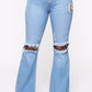 Knee Rip Flare Jean in Medium Wash Wäre Rare Fashion