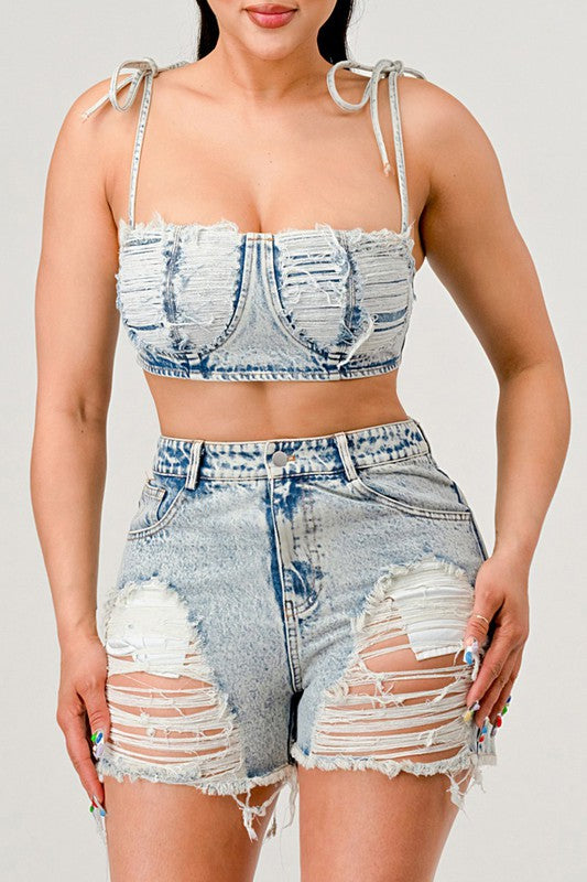 NO STRINGS ATTACHED DISTRESSED DENIM SET Wäre Rare Fashion