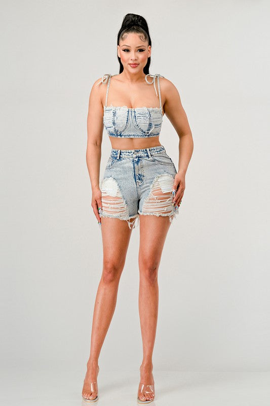 NO STRINGS ATTACHED DISTRESSED DENIM SET Wäre Rare Fashion