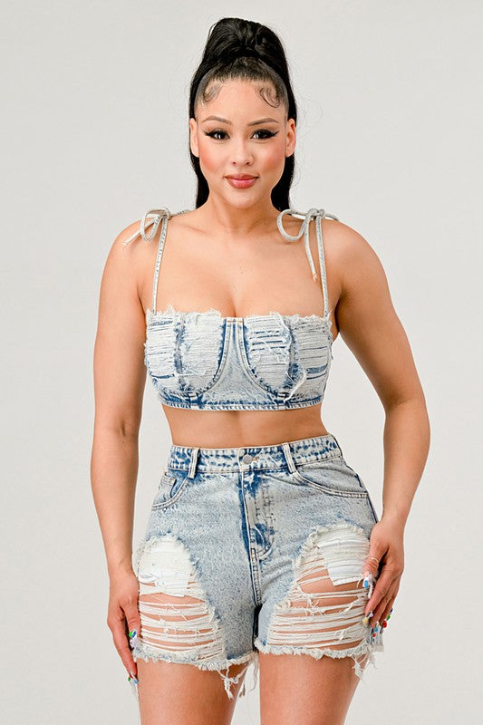 NO STRINGS ATTACHED DISTRESSED DENIM SET Wäre Rare Fashion