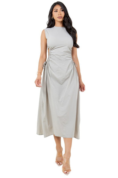 HANDLE CHIC MAXI DRESS