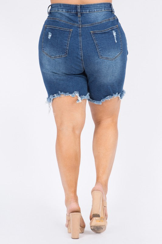 PLUS SIZE DISTRESSED SKINNY DENIM SHORTS - Wäre Rare