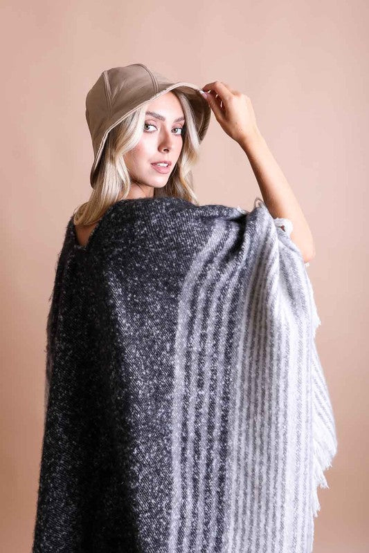 VEGAN LEATHER BUCKET HAT Leto Accessories