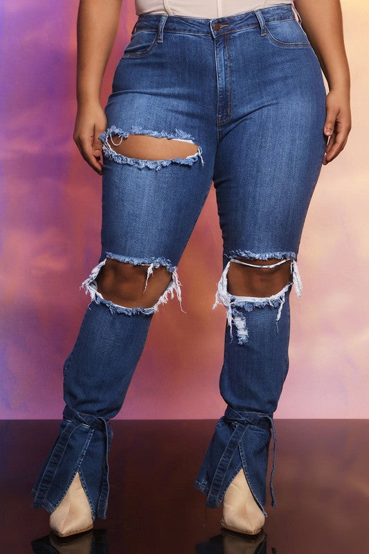 Plus Size Destroyed Ankle Tied Jeans - Wäre Rare