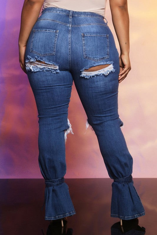 Plus Size Destroyed Ankle Tied Jeans - Wäre Rare